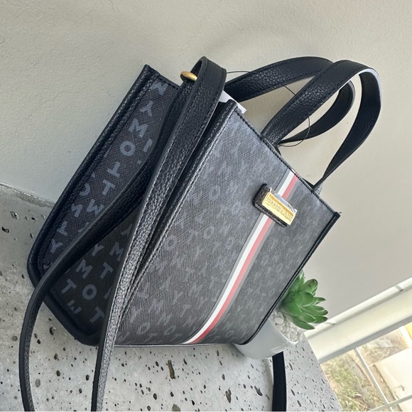 NWT Tommy Hilfiger Mini Navy Logo Tote Bag - Picture 3 of 9